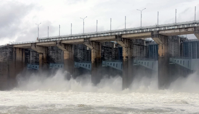 Thuỷ điện Trị An xả lũ trước đó