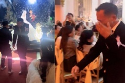 Clip cha khóc như mưa trong ngày cưới con gái khiến cư dân mạng 'ầm ầm thả tim'