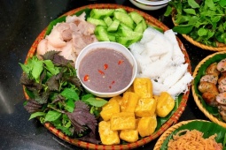 Tin tức sức khỏe - 8 “sát thủ thầm lặng” ngay trên mâm cơm, cứ ăn là ho đàm sặc sụa, thở rít từng cơn