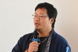 Giữa ồn ào về dự án  ' Nuôi em ' , ông Hoàng Hoa Trung lên tiếng