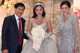 Thời trang - Tiên Nguyễn diện váy cưới đính hàng nghìn viên đá quý