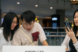 Điện thoại Trung Quốc 'tranh thủ' điểm yếu của iPhone