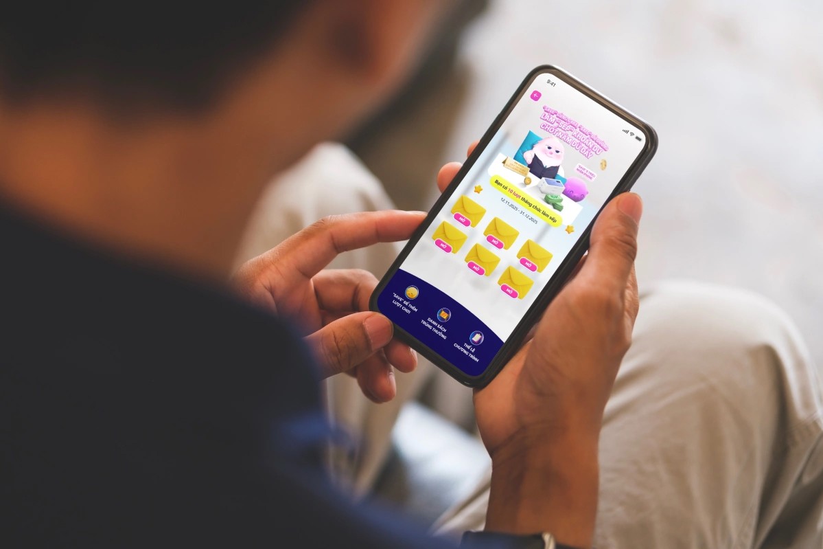 Chương trình “Có công làm ‘sếp’ - Có ngày lãnh iPhone” mang đến giải thưởng gồm 50 iPhone 17 và 50.000 lì xì trực tiếp vào tài khoản, với tổng giá trị đến 1,5 tỷ đồng.