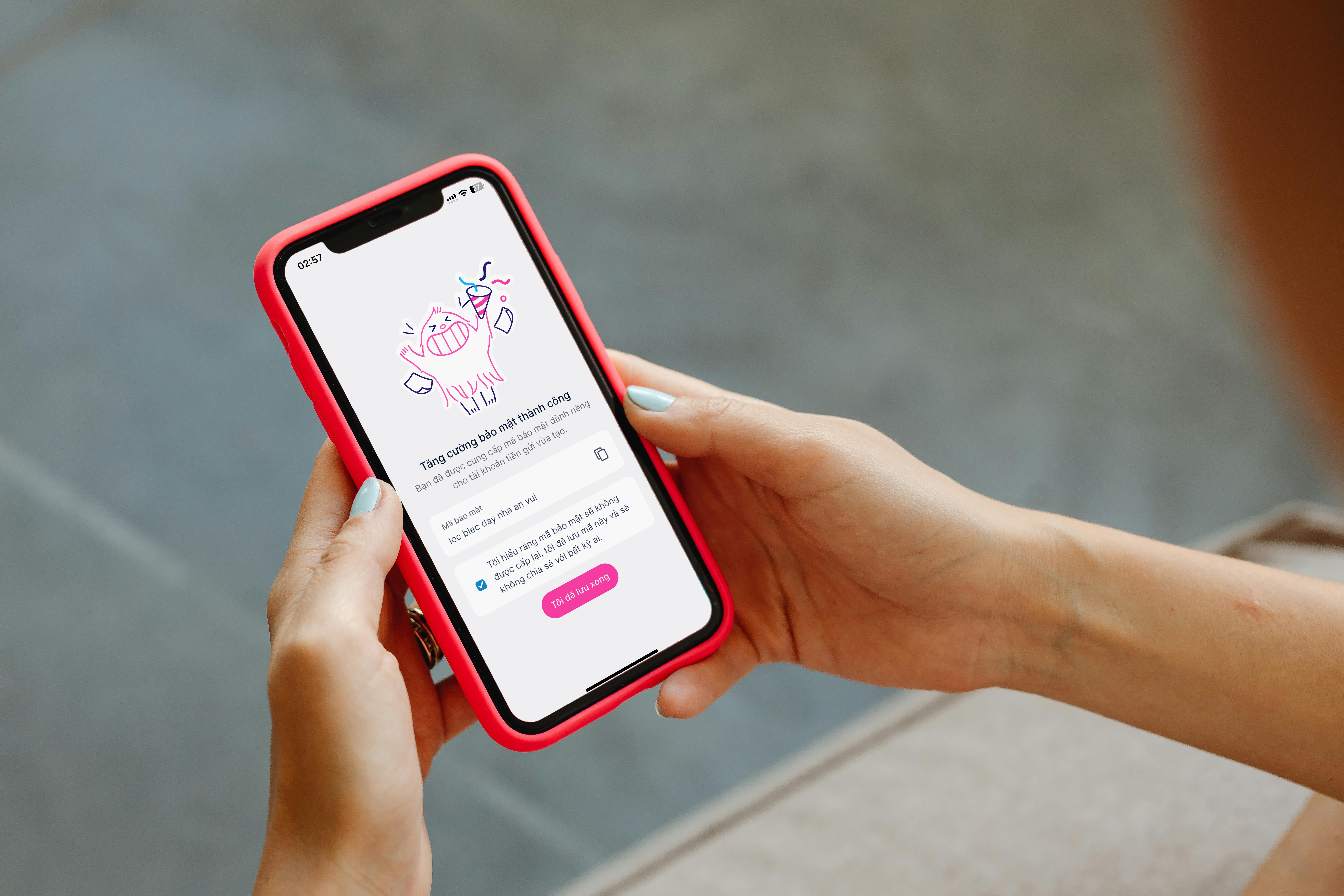 Tại Việt Nam, Cake là ngân hàng số đầu tiên ra mắt tính năng “Tăng cường bảo mật tiền gửi bằng mã khóa”.