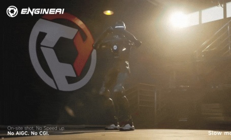 Robot hình người Trung Quốc bị nghi ngờ vì chuyển động linh hoạt