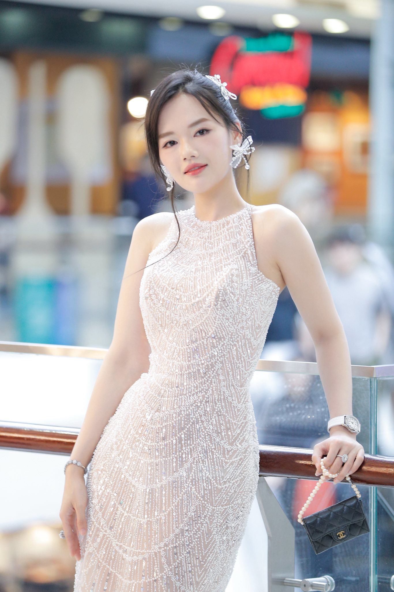 Nữ nhân viên bị "ghét cay ghét đắng" trong Gió ngang qua khoảng trời xanh - 2