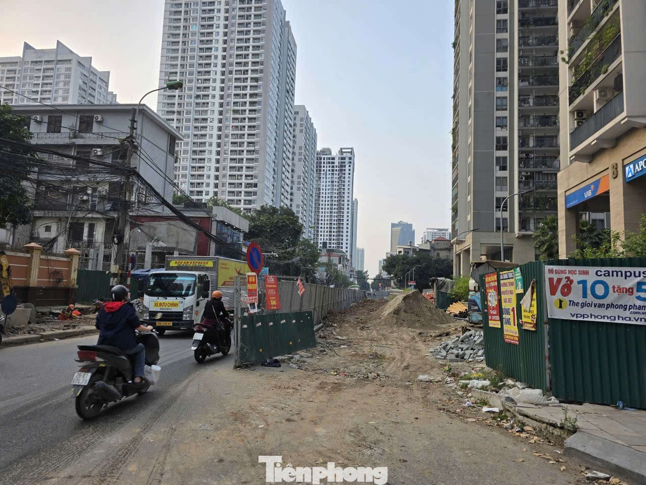 Công trường dự án cải tạo, nâng cấp đường Nguyễn Tuân (phường Thanh Xuân)