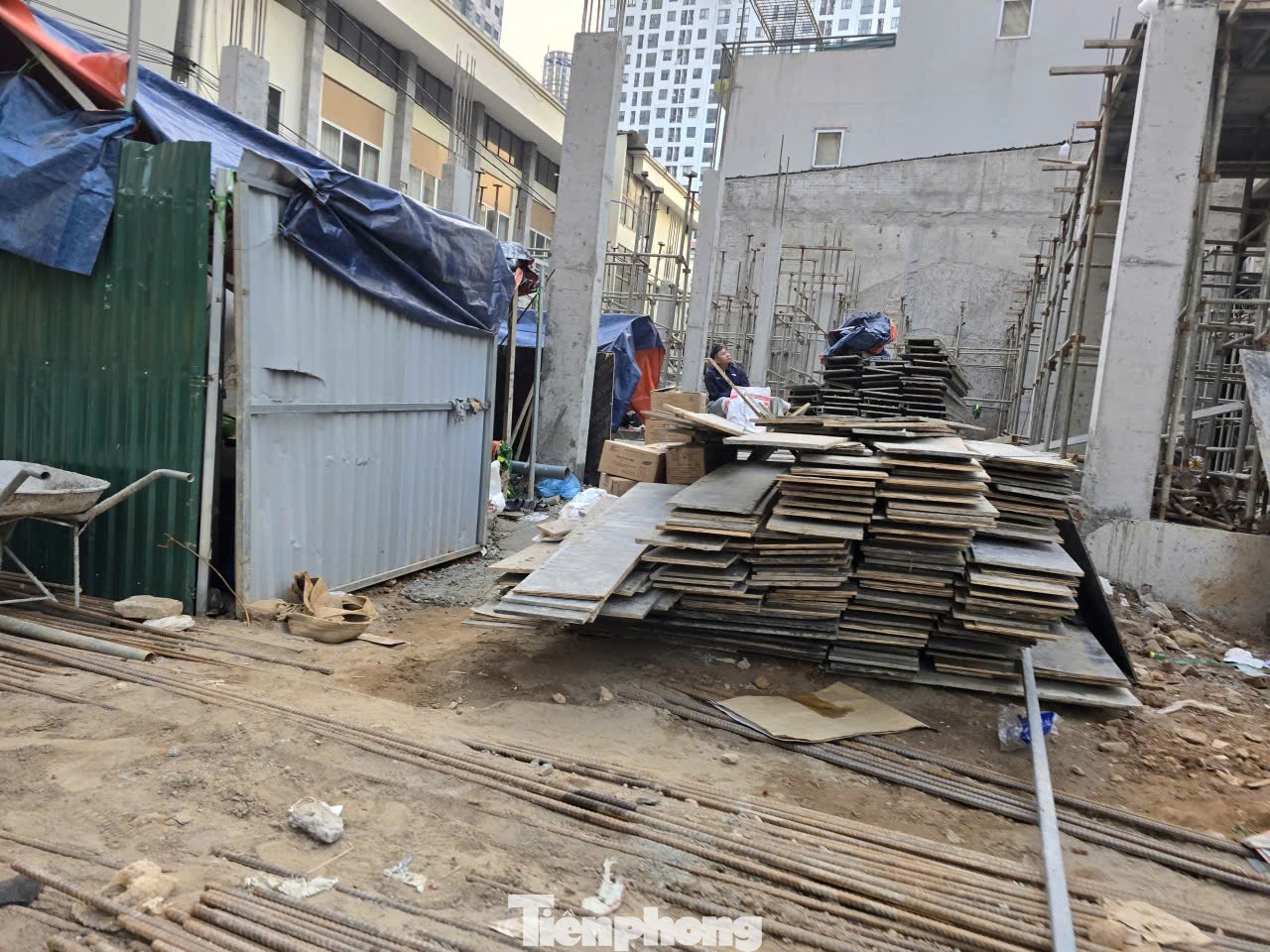 Công trường dự án cải tạo, nâng cấp đường Nguyễn Tuân (phường Thanh Xuân)