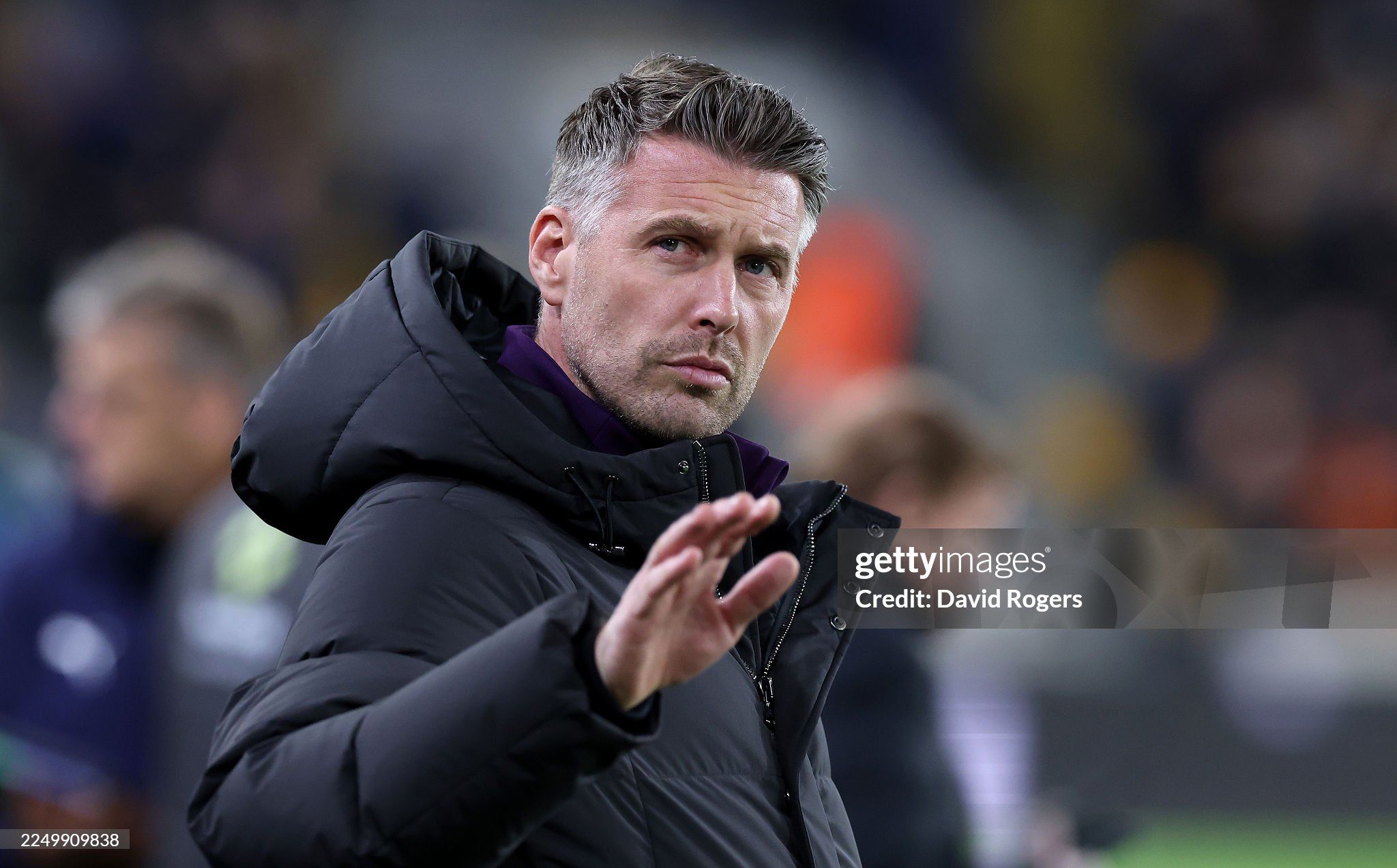 Rob Edwards được trao vào tay nhiệm vụ nặng nề