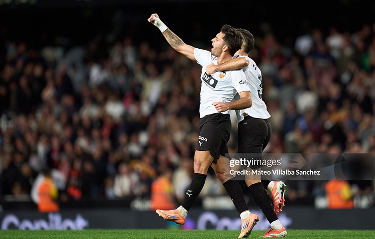 Video bóng đá Valencia - Sevilla: Phản lưới tai hại, người hùng phút bù giờ (La Liga) - 2