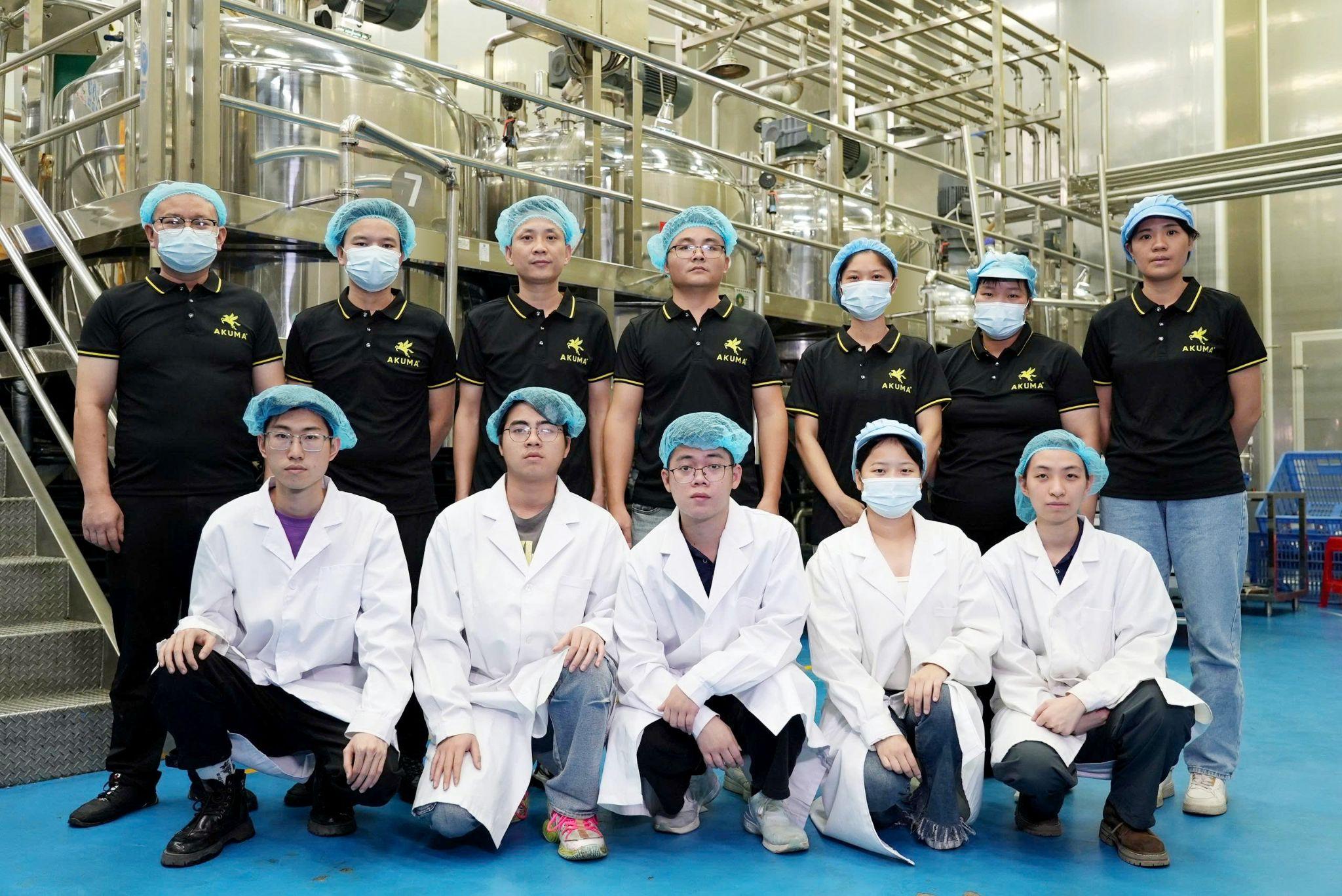 Đội ngũ chuyên gia tại nhà máy của AKUMA