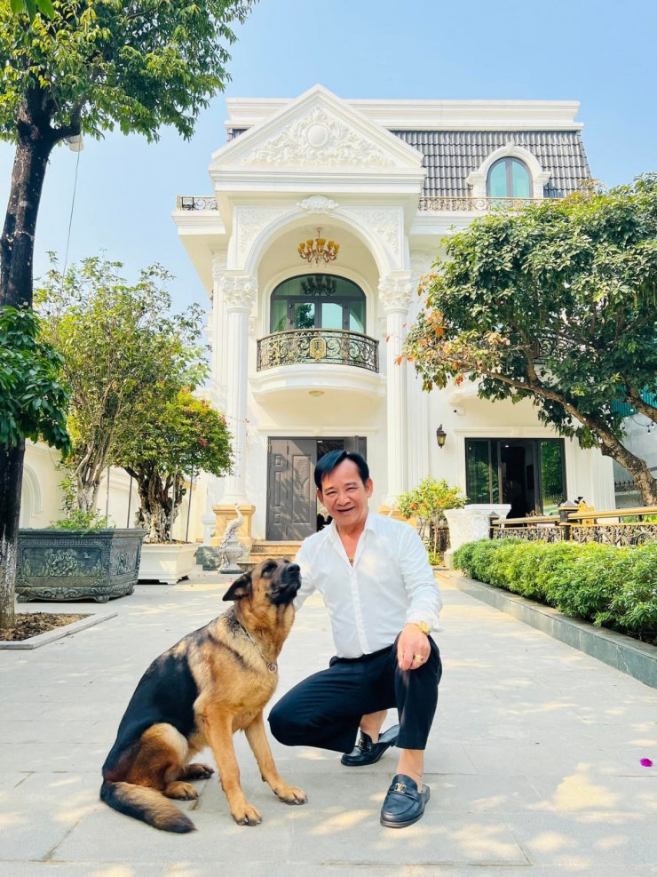 Biệt thự 1.000 m2 ở ngoại ô Hà Nội của nghệ sĩ Quang Tèo - 3