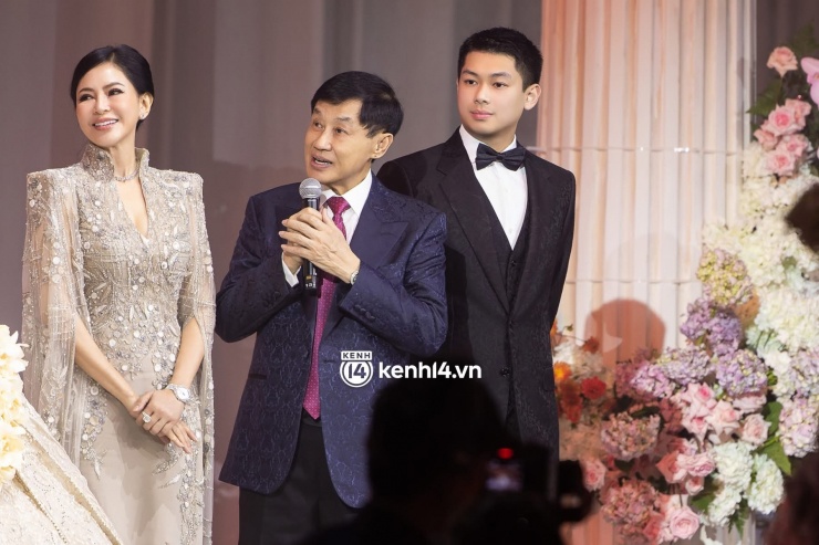 Người mẹ quyền lực của Tiên Nguyễn, là doanh nhân tỷ phú và sở hữu nhan sắc bền vững qua nhiều thập kỷ - 12