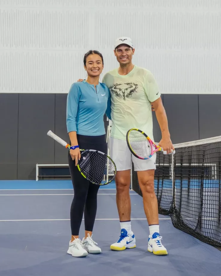 Tay vợt nữ gợi cảm cầm cờ cho Philippines ở SEA Games 33 - 2