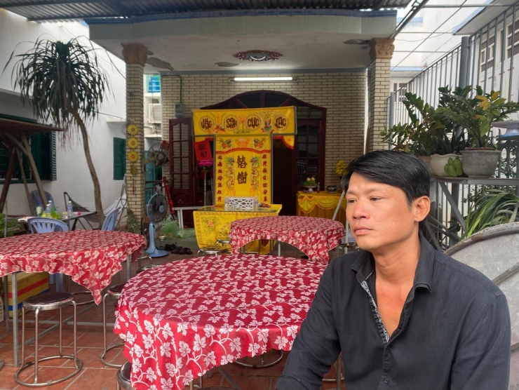 Bùi Thanh Tùng - con trai nghệ sĩ Thương Tín - không kịp nhìn mặt cha lần cuối.