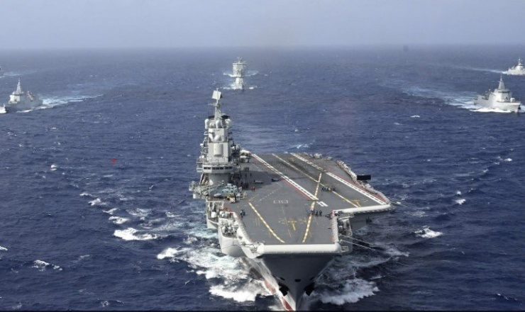 Tàu sân bay Liêu Ninh của Hải quân Trung Quốc.