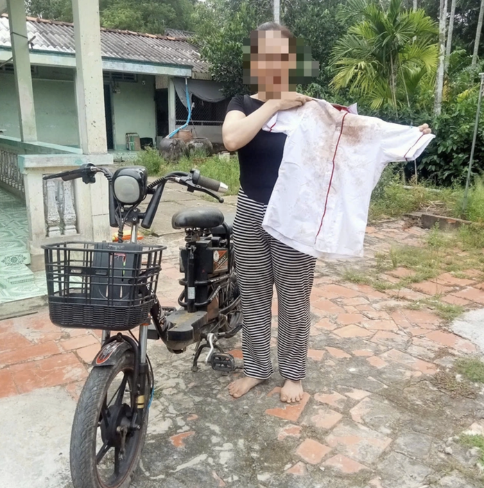 Vụ nữ sinh tử vong ở Vĩnh Long: Gia đình nạn nhân kiến nghị giám định lại sức khỏe tài xế - 1