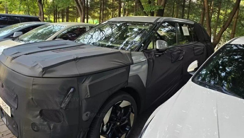 Hyundai Tucson phiên bản nâng cấp mới được ngụy trang và đang chạy thử.