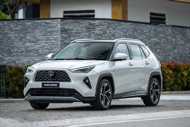 Mitsubishi Xforce Ultimate quyết đua giá với Toyota Yaris Cross.