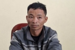 Dùng súng ám sát người phụ nữ cùng bản vì nghi ngờ bị làm bùa