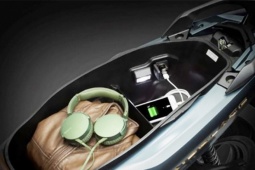 10 thứ không nên bỏ vào cốp xe máy