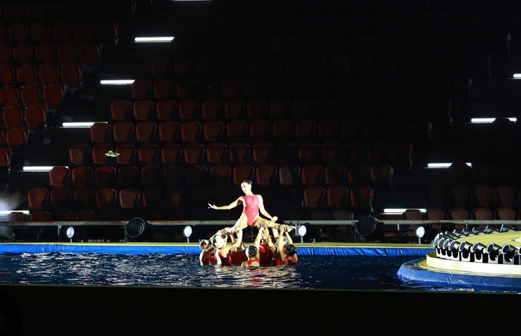 Khai mạc SEA Games 33: Thanh Thúy cầm cờ Việt Nam, nữ hoàng Olympic châm đuốc - 13