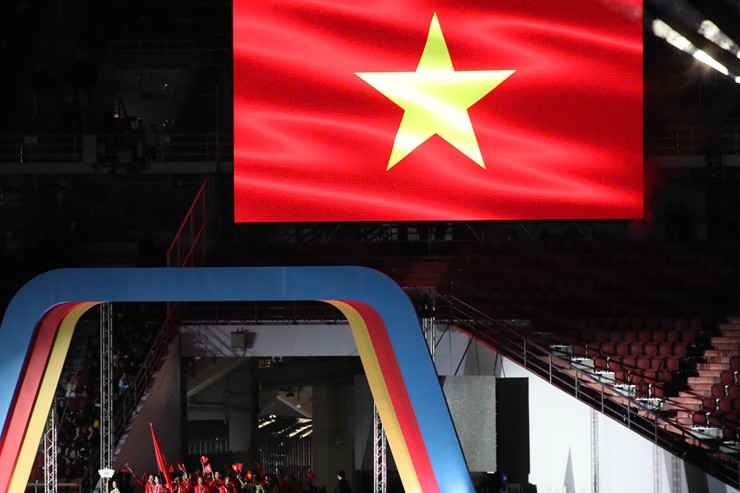 Khai mạc SEA Games 33: Thanh Thúy cầm cờ Việt Nam, nữ hoàng Olympic châm đuốc - 6