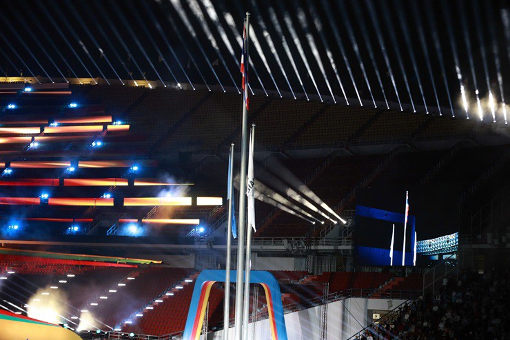 Khai mạc SEA Games 33: Thanh Thúy cầm cờ Việt Nam, nữ hoàng Olympic châm đuốc - 3