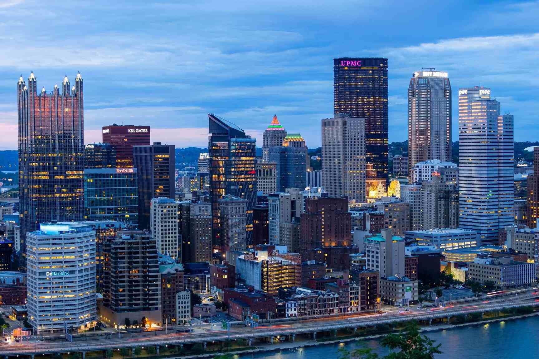 UBS ước tính tài sản của các tỷ phú trên toàn cầu đã tăng lên 15,8 nghìn tỷ đô la, tăng 13% chỉ trong một năm.