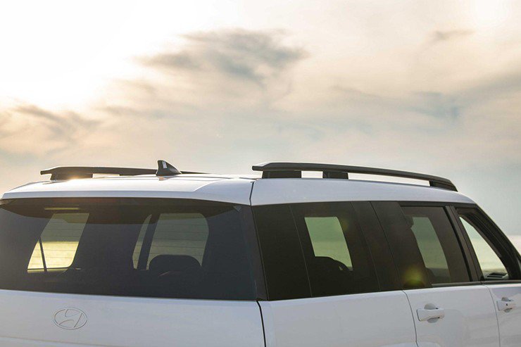 Santa Fe 5+2 "nuốt" trọn đồ đạc gia đình, CX-8 có làm được? - 4