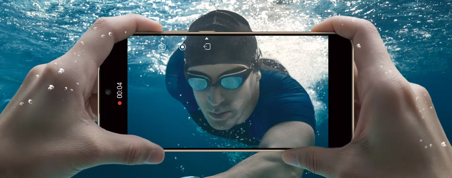 HONOR X9d cho phép quay và chụp trực tiếp dưới nước, giúp triển khai nhiều ý tưởng mới lạ cho những ai thích sáng tạo nội dung