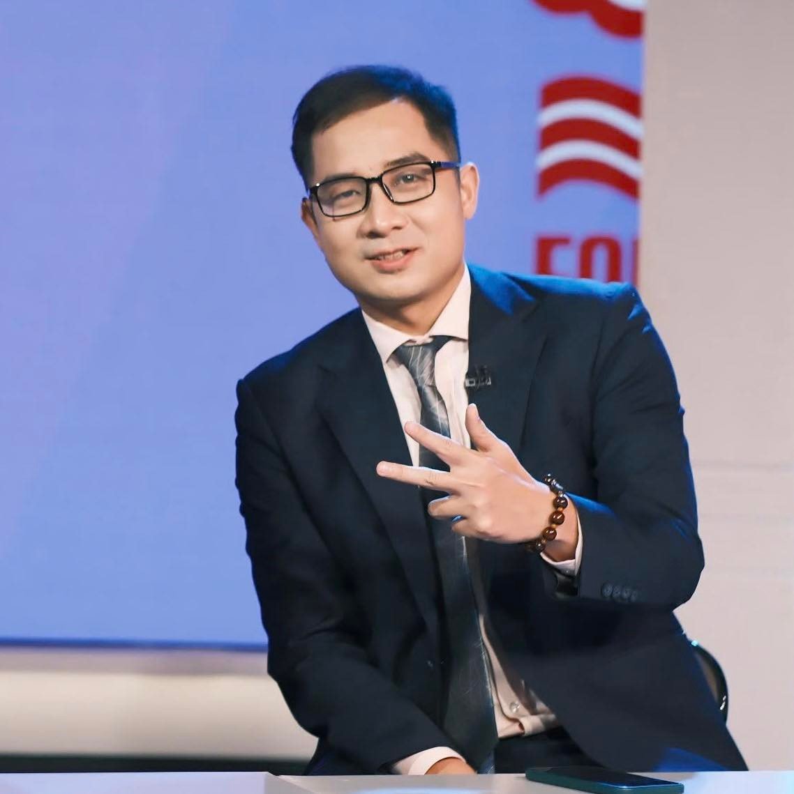 Thêm một kênh truyền hình đóng cửa, MC Tú Linh và nhiều BLV ngậm ngùi chia tay - 2