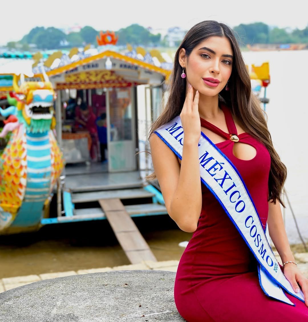 Miss Cosmo Mexico trong các hoạt động tại Việt Nam.