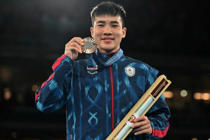 Suwannapheng, nữ phi công giành huy chương Olympic của chủ nhà