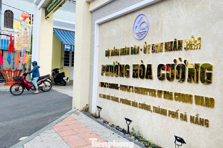 Lực lượng chức năng phường Hoà Cường đã kiểm tra, dừng hoạt động lớp dạy thêm không phép.