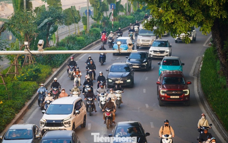 Theo phòng CSGT TP Hà Nội, mục tiêu của hệ thống AI không chỉ là “phạt nguội”, mà hướng tới giảm ùn tắc, hiện đại hóa hạ tầng, nâng cao năng lực quản lý Nhà nước và xây dựng nếp sống văn minh đô thị.