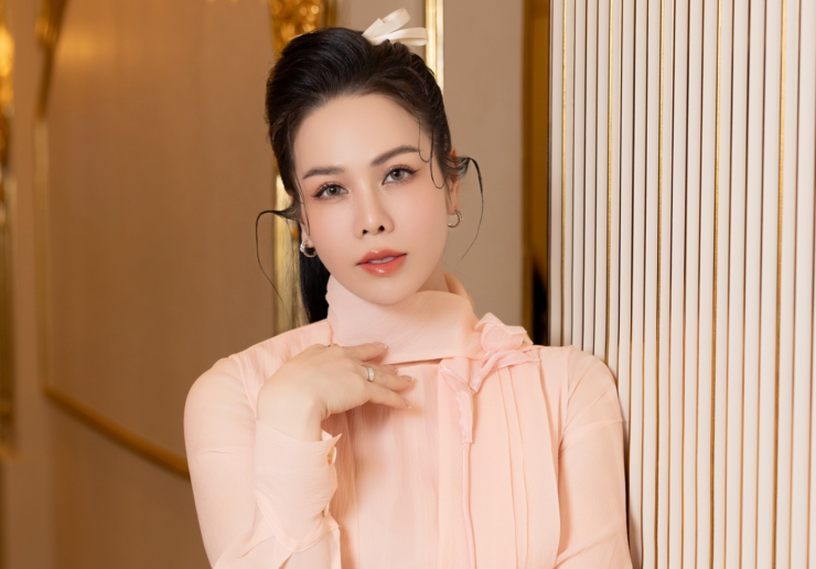 Nhật Kim Anh kêu cứu vì thông tin bị bắt.