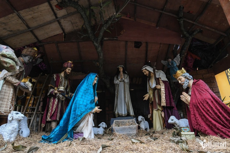 Nhà thờ Hà Nội trang hoàng rực rỡ, sẵn sàng lên đèn đón Giáng sinh - 4