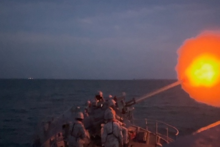 Thái Lan lần đầu dùng tàu chiến trong giao tranh với Campuchia