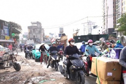 Vì sao TPHCM đông dân, phương tiện nhiều nhưng ít ô nhiễm hơn Hà Nội?