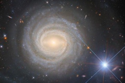 Phát hiện "UFO" lỗ đen lao thẳng về phía Trái Đất