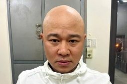 Bắt giữ kẻ phê ma túy vác dao đuổi đánh công an, cố thủ trong nhà