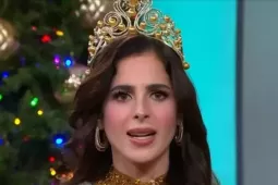 Hoa hậu Hoàn vũ bỏ về giữa chừng