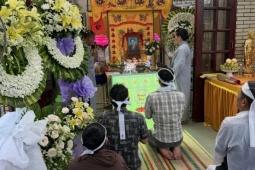 Hàng xóm đến tiễn nghệ sĩ Thương Tín lần cuối