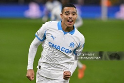 Cựu sao MU Greenwood lập cú đúp, Marseille ngược dòng nghẹt thở ở Cúp C1