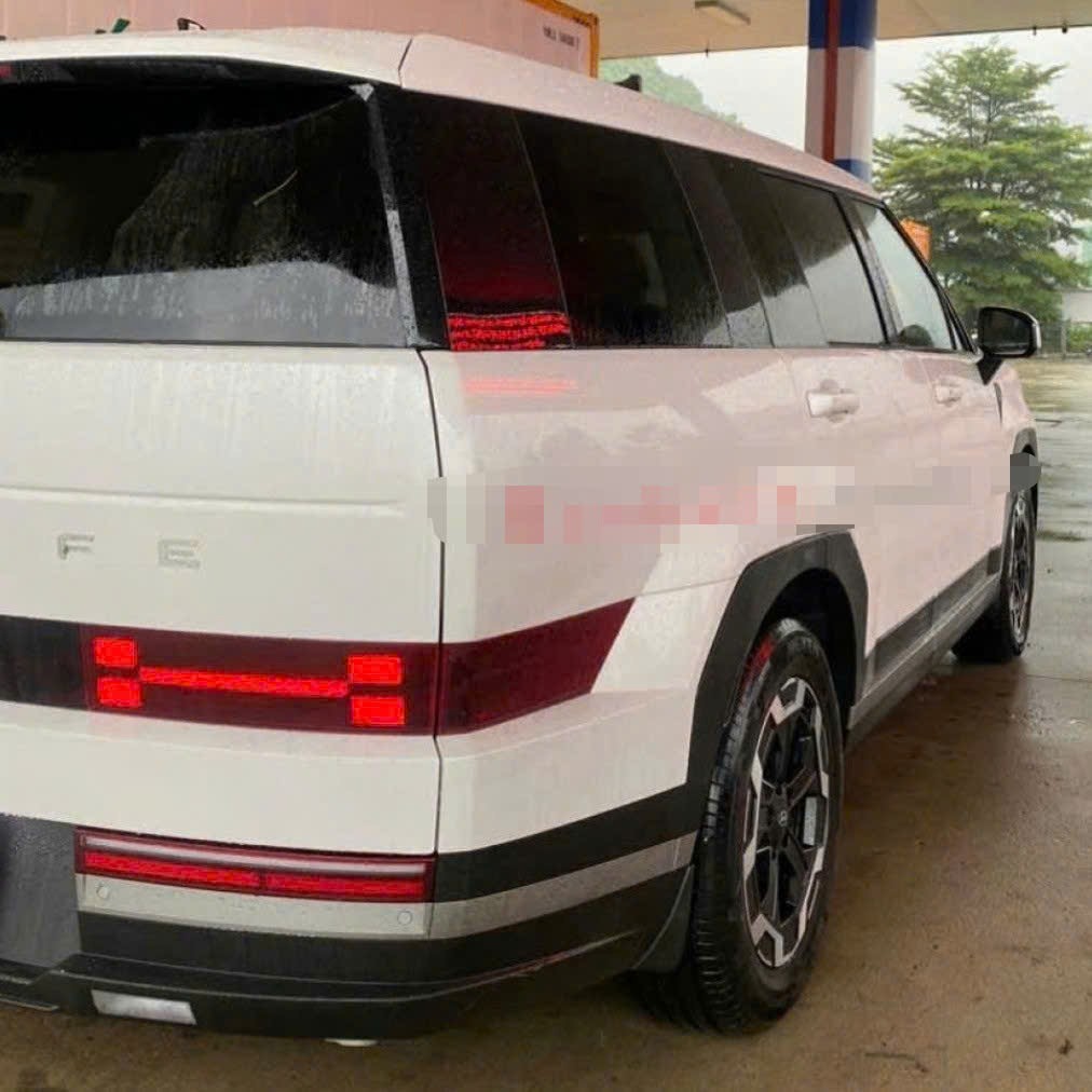 Ảnh thực tế chiếc xe được rao bán.