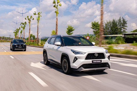 Đây là mẫu xe hybrid đầu tiên được Toyota lắp ráp tại Việt Nam