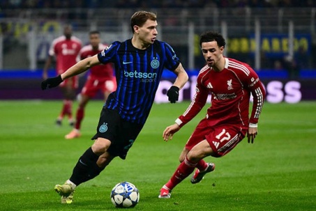 Trực tiếp bóng đá Inter Milan - Liverpool: Trụ vững 7 phút bù giờ (Cúp C1) (Hết giờ)