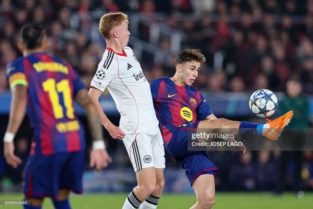 Trực tiếp bóng đá Barcelona - Frankfurt: Xuất sắc bảo vệ cách biệt mong manh (Hết giờ)