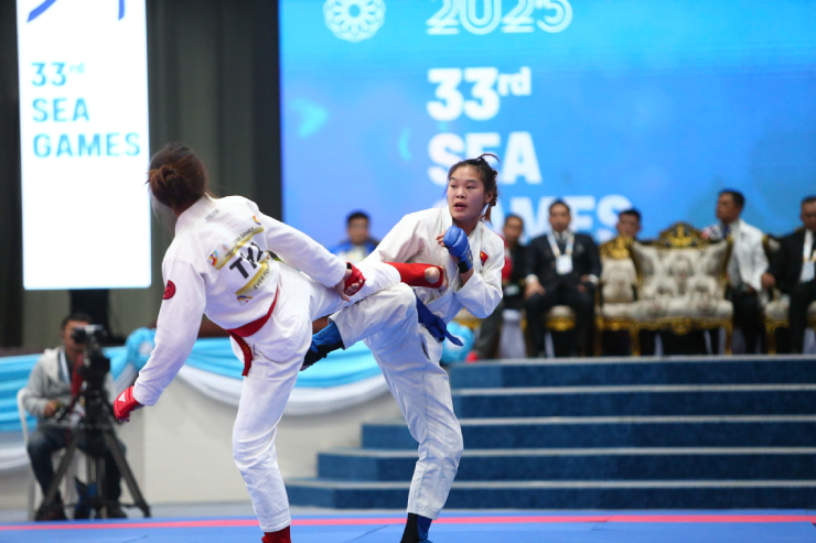 ĐKVĐ thế giới Phụng Mùi Nhình khóc nức nở khi thua VĐV Thái Lan, nhận HCB Ju-jitsu - 2